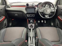 【インパネ全体】全方位で視界が広く、高い目線で運転もしやすいです！