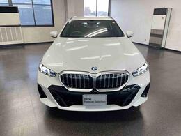 ●Yanase　BMWプレミアムセレクション中川店　【　名古屋市中川区法華1丁目248　】