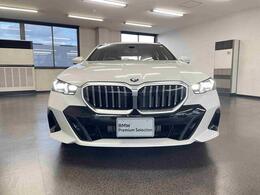 ●Yanase　BMWプレミアムセレクション中川店　【　名古屋市中川区法華1丁目248　】