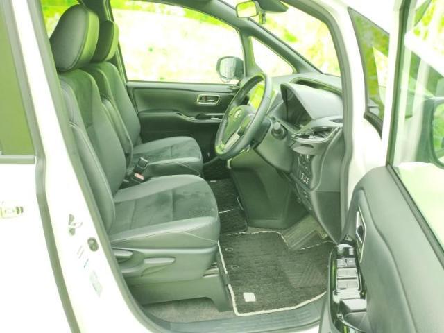 「この車の写真をもっと見たい」「状態が気になる」「この装備はついている？」どんな小さな疑問でもお気軽にお問い合わせください！