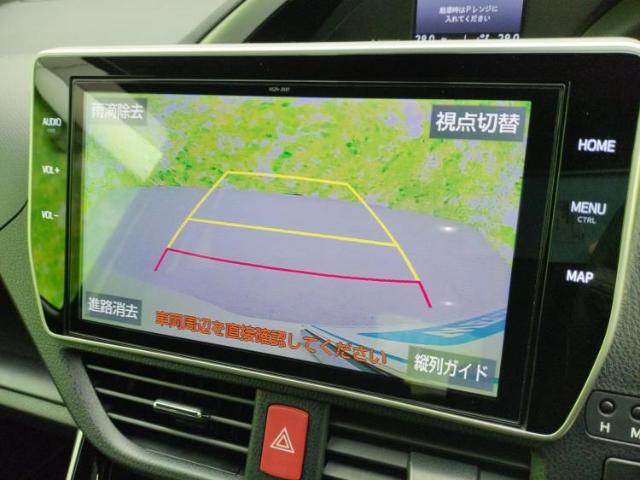 WECARSの展示場では実際に見て、触ってお車をお選びいただけます！知識の豊富な営業スタッフが様々なカーライフをご提案いたします！