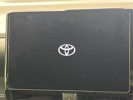 【10.5インチナビ】高級感とインパクトのある大画面ナビを装備。各種オーディオ操作はもちろん、スマホ連携もできる利便性の高いナビです♪