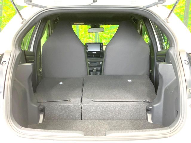 普段のお買い物や通勤、送迎等に十分な荷室スペースを確保しております。セカンドシートを倒すと、大きな荷物の積載も可能です♪