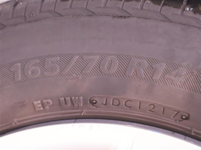 165/70R14　   タイヤサイズです。　タイヤのご相談も石川トヨペットカローラにお任せください