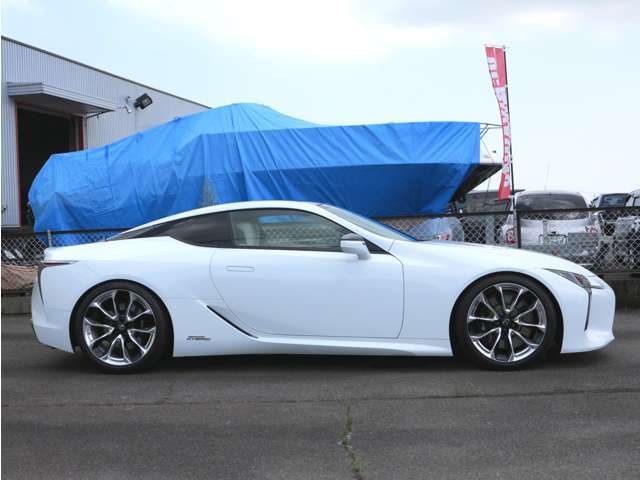 フル装備・本革シート・サンルーフ・純正ナビTV・バックカメラ・純正21インチAW・車高調・ワイドトレッドスペーサー付