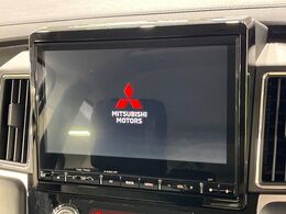 【純正ナビ】人気の純正ナビを装備。オーディオ機能も充実しており、Bluetooth接続すればお持ちのスマホやMP3プレイヤーの音楽を再生可能！毎日の運転がさらに楽しくなります！！