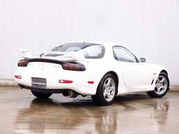 弊社入庫時に令和9年9月10日　走行67，730km時エンジンオーバーホール済　クラッチ新品交換　セルモーター交換　タイヤ4本新品交換　強化エンジンマウント交換　レリーズ新品　メタポンチューブ新品交換済