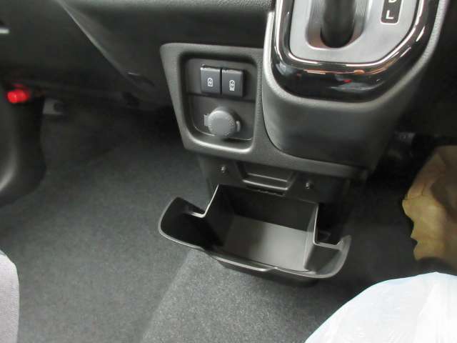 （USB電源）（小物入れ収納）