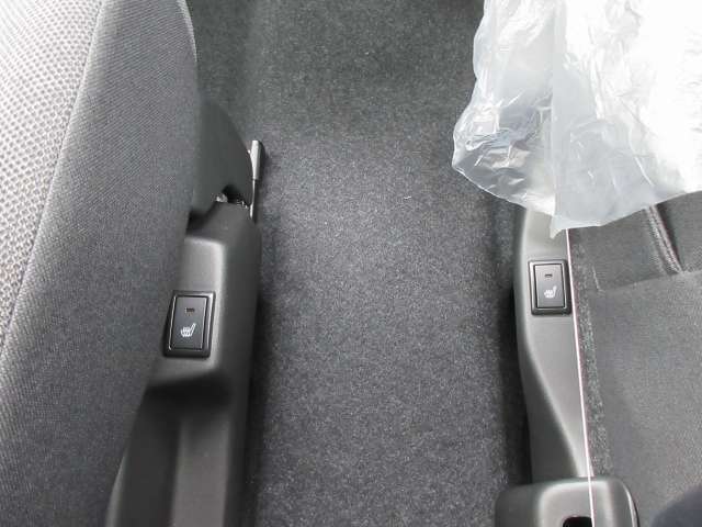 （運転席＆助手席シートヒーター）