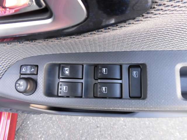 厳選仕入れで自信を持ってお勧めできる中古車を展示しています。ですがご契約前には、お客様ご自身の目での現車確認をお願いしております。見て頂ければ納得して頂ける自信があります。