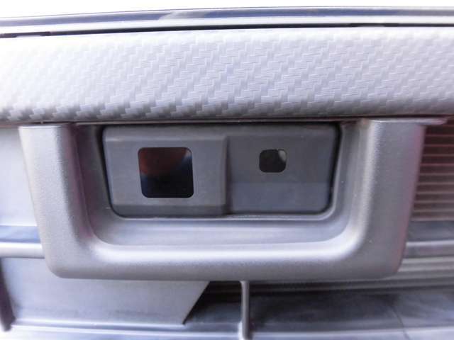 【自動車保険】各種、自動車保険も取り扱っております。現在の保険はおいくらですか？万が一の時に備えて、お客様に合ったプランをご提案します。