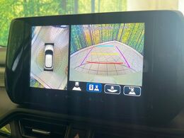 【全方位モニター用カメラ】専用のカメラにより、上から見下ろしたような視点で360度クルマの周囲を確認することができます☆死角部分も確認しやすく、狭い場所での切り返しや駐車もスムーズに行えます。