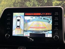 【パノラミックビューモニター】専用のカメラにより、上から見下ろしたような視点で360度クルマの周囲を確認することができます☆死角部分も確認しやすく、狭い場所での切り返しや駐車もスムーズに行えます。