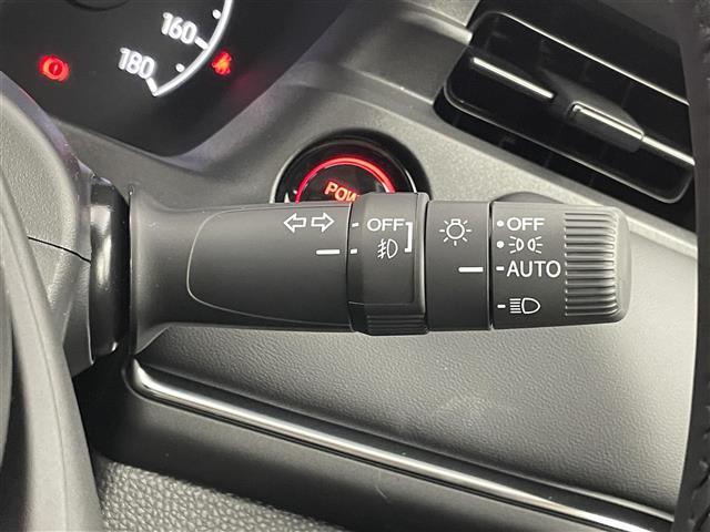 【運転席操作部】快適なドライブを楽しむための機能が装備されています！運転席から触れるので、使いやすいです！除菌プランいれていただくと、さらに清潔で安心していただけます！