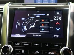 【シートベンチレーション】夏場は涼しい風でお尻や背中の熱やムレを防ぎ、冬はエアコンよりも早く温まってポカポカに！季節を問わず快適に過ごせます。