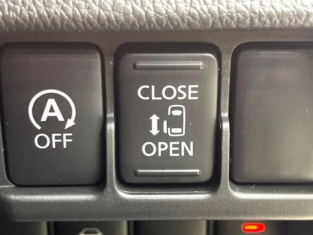 【パワースライドドア】スマートキーや運転席のスイッチでスライドドアの開閉が可能♪電動だから力を入れてドアを開ける必要が無く、小さいお子様でも、重い荷物を持っている時もラクに開け閉めできます♪