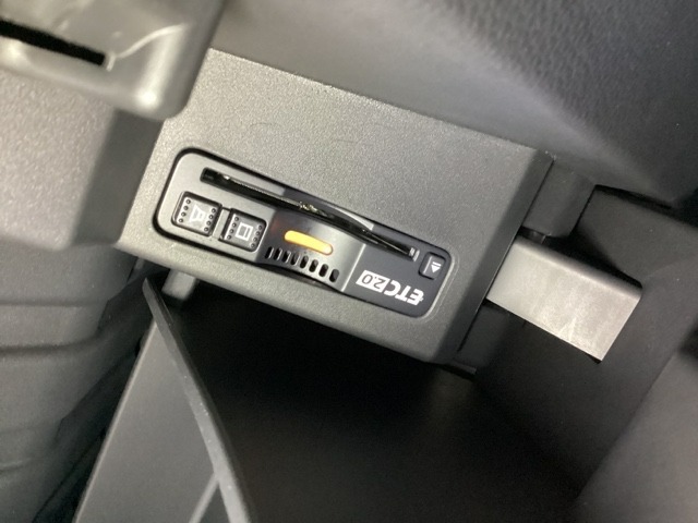 ETC2.0がついています。高速道路の料金所の通過も楽々です！