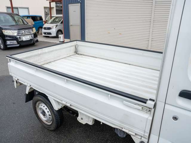 今お乗りのお車へのお取付けやご購入車両への部品のお取付もお気軽にお申し付けください。リーズナブルなお値段にてご提案させて頂きます。