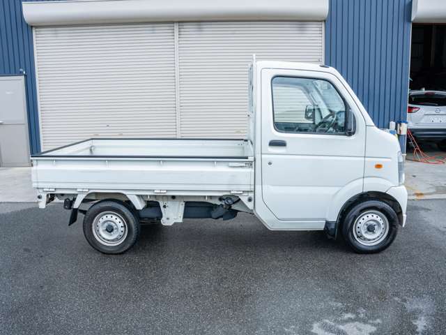 当車両は展示中です！お気軽にご来店ください！