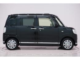 県内13店舗にて常時500台以上ダイハツ車を展示中です。見て、触って、納得のいく一台をぜひ見つけてください。