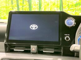 【10.5インチ　ディスプレイオーディオ】大画面のディスプレイはAppleCarPlayやAndroidAutoが利用可能。大きな画面でスマホナビアプリ等が利用いただけます♪