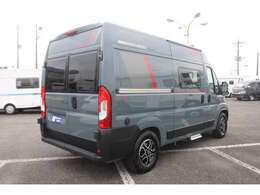 福祉車輌の事でしたらフジカーズジャパンにお任せください。【福祉のフジ】で検索か、http://www.fukushinofuji.jp/まで直接アクセスください。