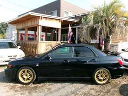 粗悪なガリ傷や凹みございません。光沢もあり心地好いボディコンディションを維持しております！マイルドで扱いやすく確かなレスポンスを体感頂け、整備もしっかりと行き届いております。全国陸送納車お任せ下さい！