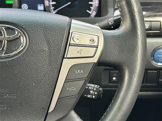 気になる車はすぐにお問い合わせください！画面右側の0066から始まる無料ダイヤルからお問い合わせ下さい！専門スタッフがお車のご質問にお答えいたします！