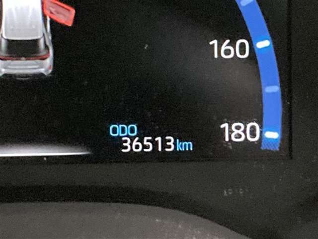 【走行距離】走行距離計の画像です。※撮影時の実走距離となります。車両の移動等により走行距離が進んでいる場合があります。