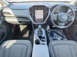 禁煙車　アドバンスセイフティPKG　純正パナソニック製SDナビ　サイド・バックカメラ　ETC　LEDヘッド　純正17インチアルミ　スマートキー　パワーシート　スマートリアビューミラー　LEDライナー