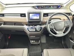 【インパネ全体】全方位で視界が広く、高い目線で運転もしやすいです！