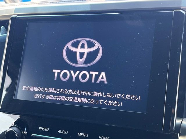【純正ナビ】人気の純正ナビを装備しております。ナビの使いやすさはもちろん、オーディオ機能も充実！キャンプや旅行はもちろん、通勤や買い物など普段のドライブも楽しくなるはず♪