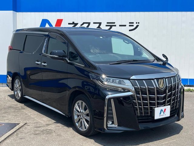 大好評のボディコーティング「弾スプラッシュコート」もご納車までに施工可能。通常のガラスコートと異なる、耐久年数6年の無機質ガラスコーティングが、ボディをキレイな状態に保ってくれます。