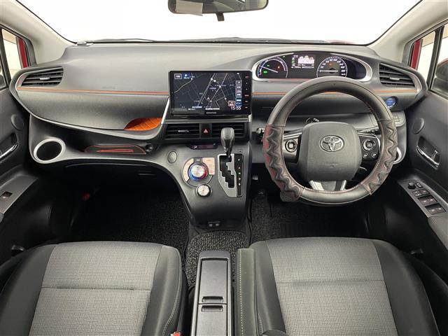 【インパネ全体】全方位で視界が広く、高い目線で運転もしやすいです！