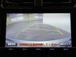 バックモニター付なので後退時に後方が見えるので安心。　車は構造上、死角がたくさんなので万が一を考えると必須ですね。　あくまで補助の為の装備、バックは目視で確認する事が重要ですよ。