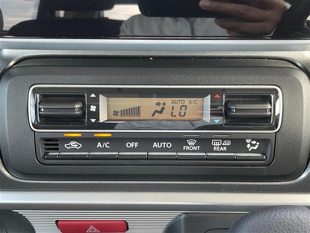 運転席操作部の画像です。店舗にて現車の確認もいただけますので、お電話で在庫のご確認の上是非ご来店くださいませ！！！ワクワクするクルマ選びをご提案します！