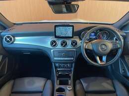 LIBERALAでは多種多様の車種をご用意させていただいております。お客様がご納得いくまで、そのお車の持つ特性を五感すべてで感じ取っていただける場をご提供します。