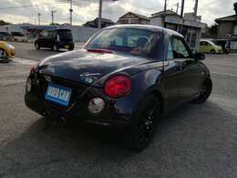 営業時間は10：00～19：00　土・日・祝日も営業してます！！　　毎週水曜日は定休日をいただいております＜(_ _)＞