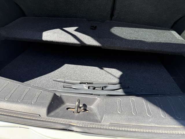 良質なお車をよりリーズナブルにお届け出来るよう徹底したコストダウンで実現しています！