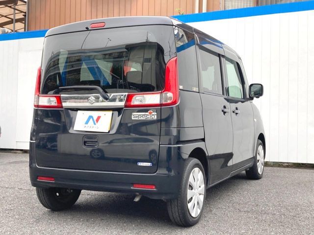 大好評のボディコーティング「弾スプラッシュコート」もご納車までに施工可能。通常のガラスコートと異なる、耐久年数6年の無機質ガラスコーティングが、ボディをキレイな状態に保ってくれます。