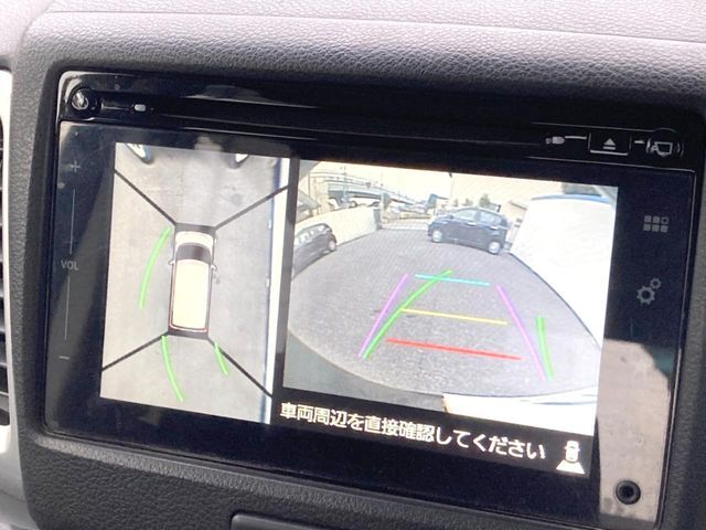 【全方位モニター用カメラ】専用のカメラにより、上から見下ろしたような視点で360度クルマの周囲を確認することができます☆縦列駐車や幅寄せ時に活躍してくれます♪