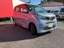 『ワイド保証1年』　日産販売店の中古車には無料で保証が付いています。品質に自信があるから実現した日産ならではの保証です。※一部保証に加入できない車両があります。