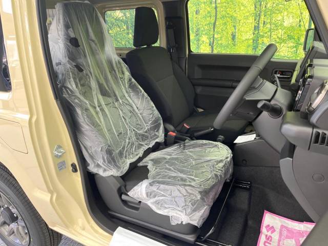 運転席シート廻りは使用感も少なく、良好な状態となっています。丁寧に使われていたことがよくわかりますね。