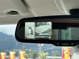 こちらバックミラー周りのの写真になります。割れ・破損等ありませんので、ご安心ください。中古車になりますと、ミラーは結構くすんで汚れていることが多いですが、くまなく清掃しておりますので、ご検討はお早めに