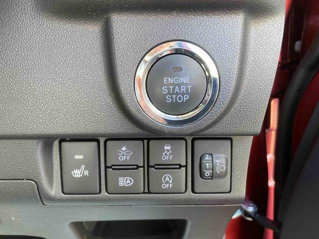 【プッシュボタンスタート】　エンジン操作は、スイッチだけの”プッシュボタンスタート“を装備！もうバッグから鍵を取り出さなくてもいいんですよ♪