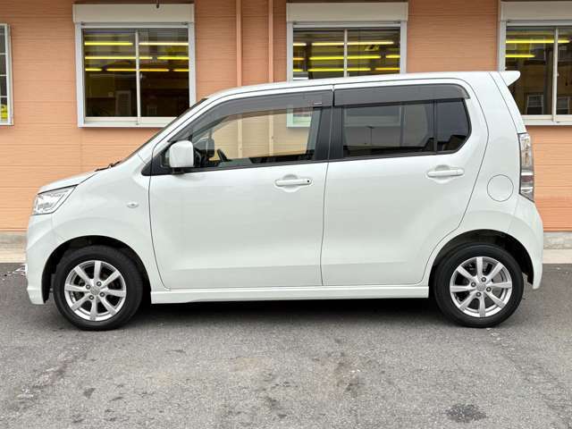 当店では、全てのお車を専用の機械を使って磨き仕上げを行います♪ご納車時はツヤもありピカピカの状態です♪最後に撥水コートもかけるので雨の日が楽しみになります♪