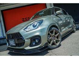 ZC33S,スイフトスポーツ、マニュアル車両をGT-Rのミレニアムジェイドで全塗装致しました。フロント、リアにはトラストエアロを装着、足回りにはZSS車高調、WORK17インチホイールを装着！カスタムパーツは新品です★