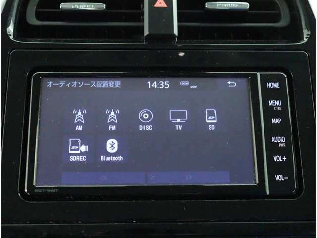 Bluetooth接続に対応しております。AM.FMラジオ　DVD再生機能付きCDステレオです。TVも視聴可能です（停車時）