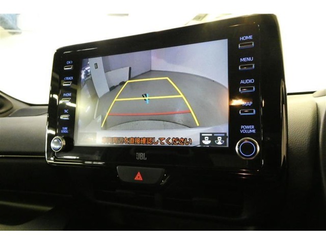 バックガイドモニターで、後方を確認しながら安心して駐車することができます。運転初心者も熟練者も必須の機能ですよ！