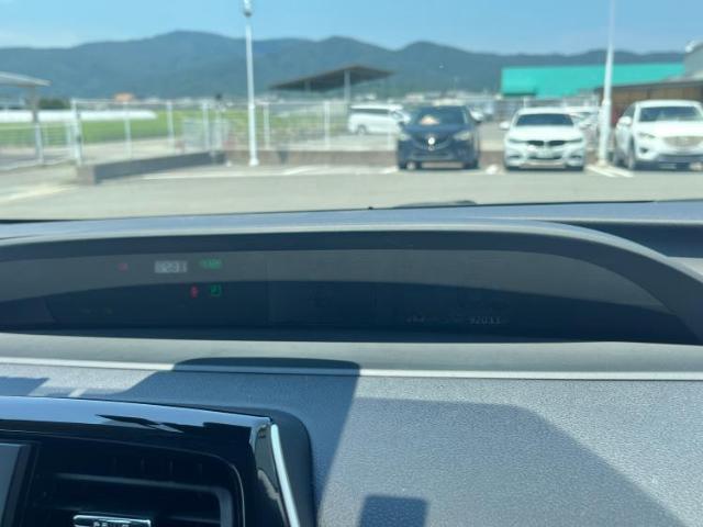 WECARSの展示場では実際に見て、触ってお車をお選びいただけます！知識の豊富な営業スタッフが様々なカーライフをご提案いたします！